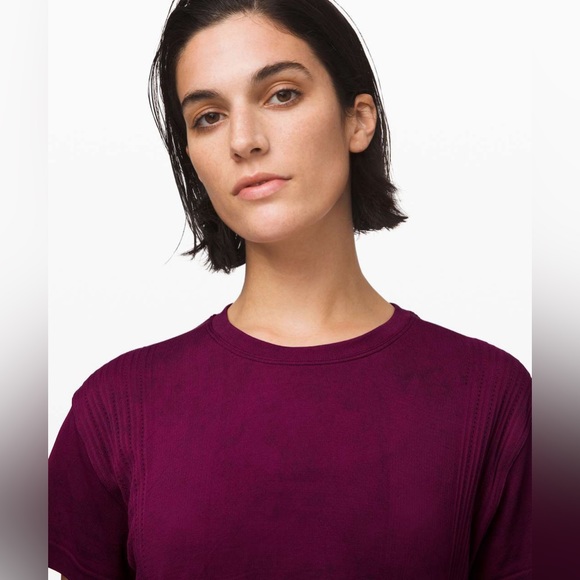 Lululemon Train to Be Short Sleeve Marvel / Black Cropped Tie Dye size Large - Picture 6 of 17